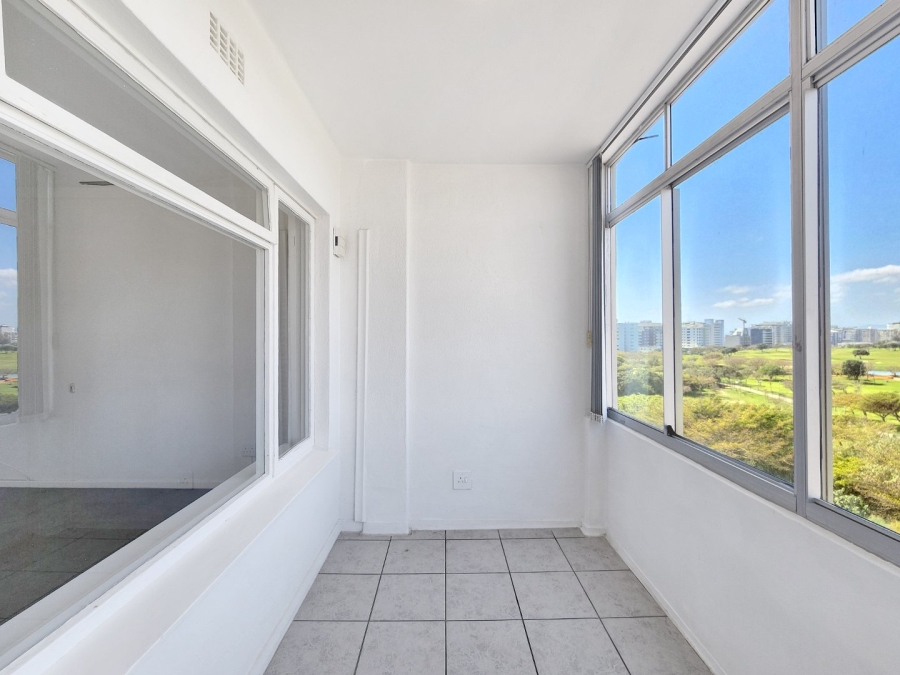 1 Bedroom Property for Sale in Mouille Point Western Cape